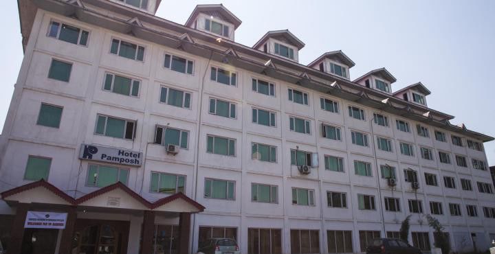 Srīnagar Hotel Pamposh מראה חיצוני תמונה